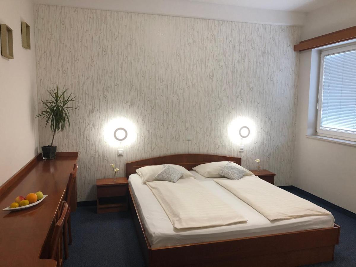 Hotel Bajt מריבור מראה חיצוני תמונה